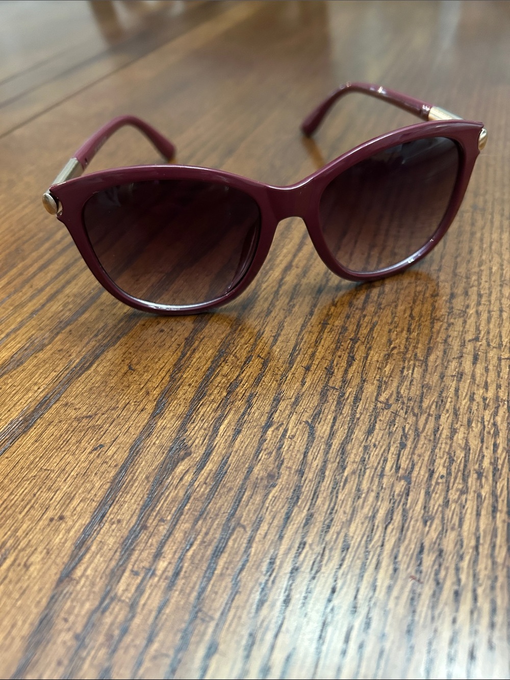 Ann Taylor Loft Women's Burgundy Cat-Eye Sunglasses Excellent Condition
